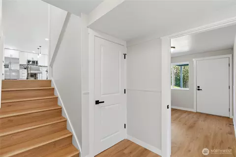 Entry Way - 8613 4th Pl SE, Everett, WA 98208 photo 2 of 3
