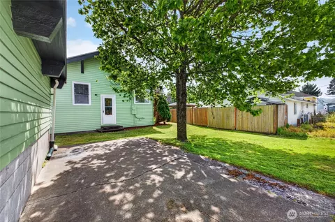Exterior - 3026 Porter St, Enumclaw, WA 98022 photo 3 of 3