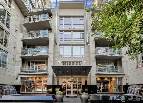 2929 1st Ave #207, Seattle, WA 98121