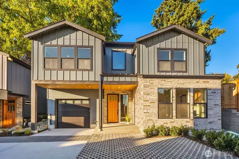 636 11th Ave, Kirkland, WA 98033