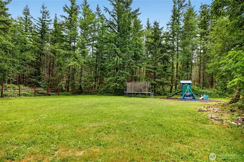 Exterior - 34888 336th Ave SE, Enumclaw, WA 98022 photo 9 of 11