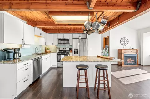 Kitchen - 220 E Olympic Dr, Grapeview, WA 98546 photo 1 of 5