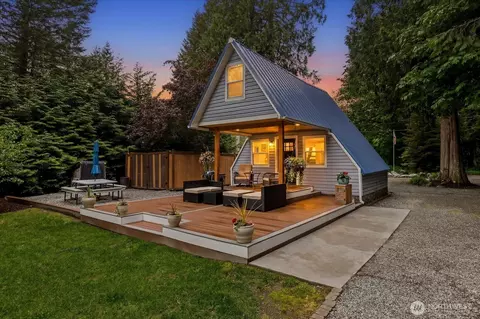 31002 W Whitehorse Dr, Arlington, WA 98223