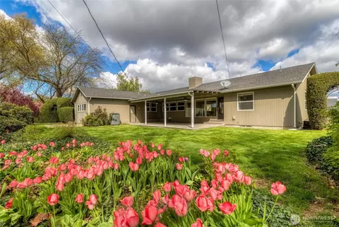 776 Wauna Vista Dr, Walla Walla, WA 99362