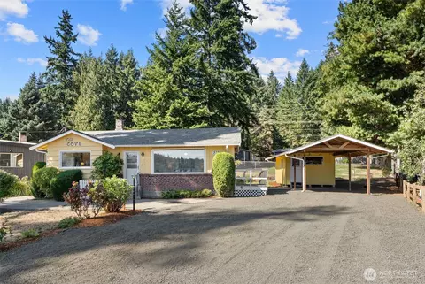 370 NE Gladwin Rd, Belfair, WA 98528