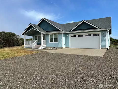 1264 Fairwood Dr, Ocean Shores, WA 98569
