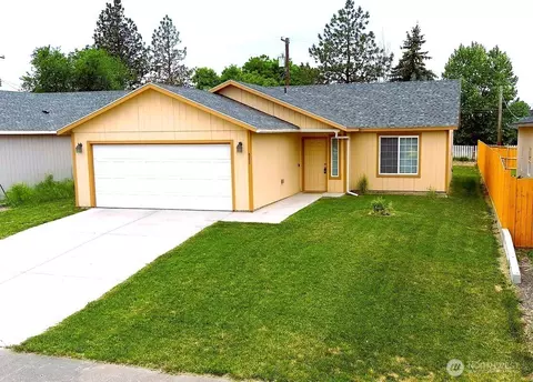 511 S Main St, Warden, WA 98857