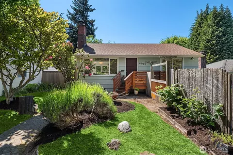 4007 49th Ave SW, Seattle, WA 98116
