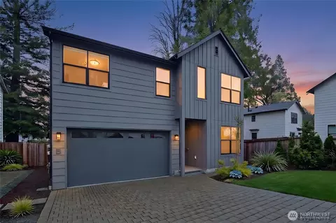 12332 38th Ave NE, Seattle, WA 98125