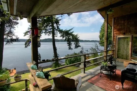 13317 Burma Rd SW, Vashon, WA 98070