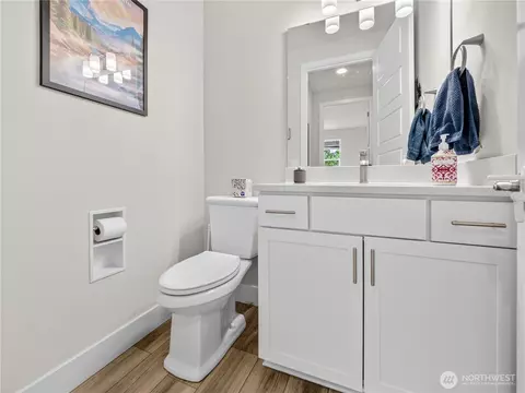 Bath - 3522 Elmont Ave, Enumclaw, WA 98022 photo 5 of 5