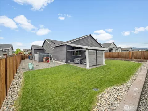 Exterior - 3522 Elmont Ave, Enumclaw, WA 98022 photo 5 of 9