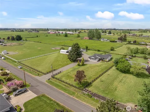 23828 SE 471st St, Enumclaw, WA 98022