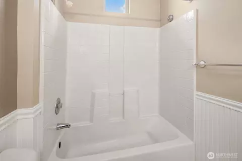 Bath - 23908 Bothell Everett Hwy #A304, Bothell, WA 98021 photo 2 of 3