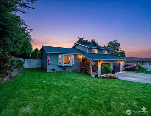 2170 Hawthorne St, Ferndale, WA 98248