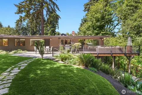 3600 86th Ave SE, Mercer Island, WA 98040