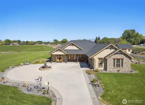 36 Ella Quintino, Walla Walla, WA 99362