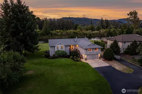 3004 Blue Heron Dr, Woodland, WA 98674