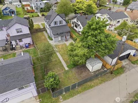 View/Area - 2117 Lombard Ave, Everett, WA 98201 photo 2 of 4