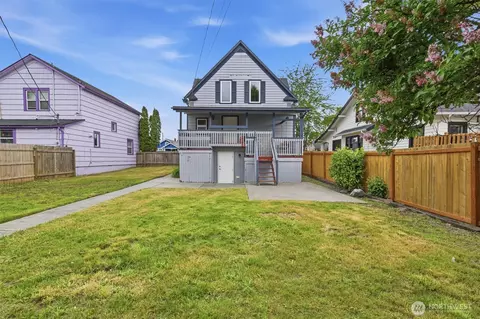 Exterior - 2117 Lombard Ave, Everett, WA 98201 photo 4 of 5