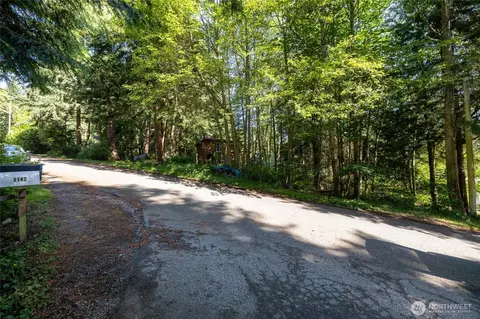 2868 Cedar Ave, Lummi Island, WA 98262