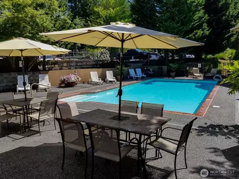Exterior - 18930 Bothell-everett Hwy #T-101, Bothell, WA 98012 photo 3 of 4
