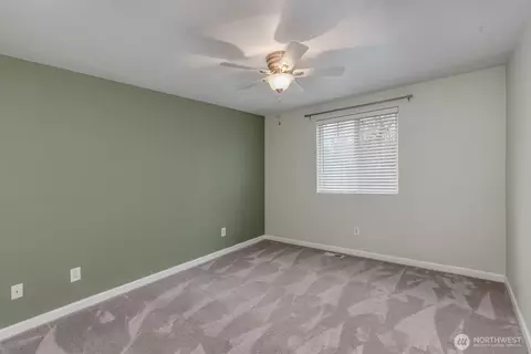 Bedroom - 18930 Bothell-everett Hwy #T-101, Bothell, WA 98012 photo 6 of 7