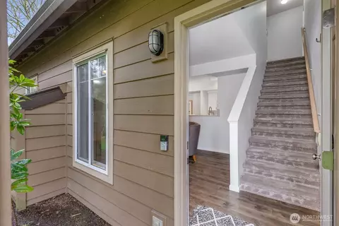 Entry Way - 18930 Bothell-everett Hwy #T-101, Bothell, WA 98012 photo 1 of 2
