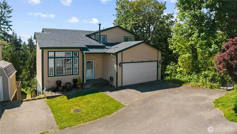 6213 23rd St NE, Tacoma, WA 98422