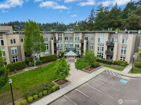 150 102nd Ave SE #105, Bellevue, WA 98004