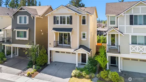 2204 176th Pl SW #3, Lynnwood, WA 98037