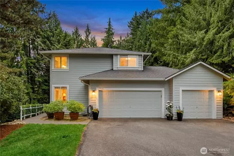 27621 NE Quail Creek Dr, Redmond, WA 98053