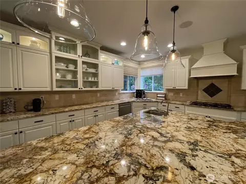 Kitchen - 897 Spaulding Cir, Buckley, WA 98321 photo 1 of 3