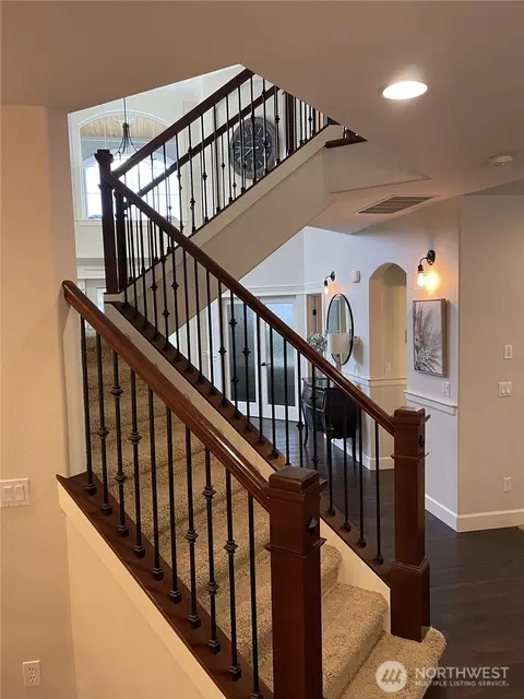 Entry Way - 897 Spaulding Cir, Buckley, WA 98321 photo 3 of 6