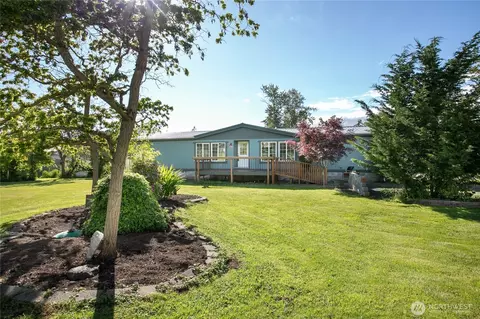 5375 Starry Rd, Bellingham, WA 98226