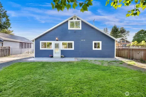 2819 Patton St, Bellingham, WA 98225