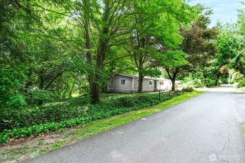 20115 49th Dr SE, Bothell, WA 98012