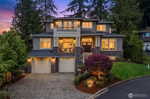 10223 NE 22nd Pl, Bellevue, WA 98004
