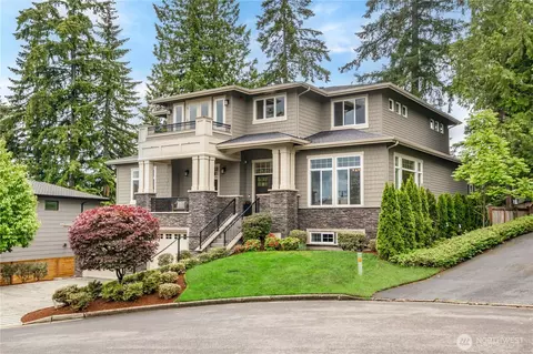 10223 NE 22nd Pl, Bellevue, WA 98004