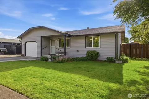Exterior - 402 Johnson St, Enumclaw, WA 98022 photo 2 of 11