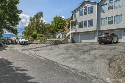 2432 Jeffrey Ct, Wenatchee, WA 98801