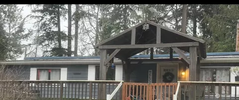 351 Evergreen Park Rd, Camano Island, WA 98282