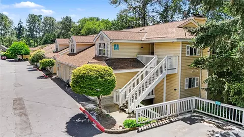 2660 118th Ave SE #8-203, Bellevue, WA 98005