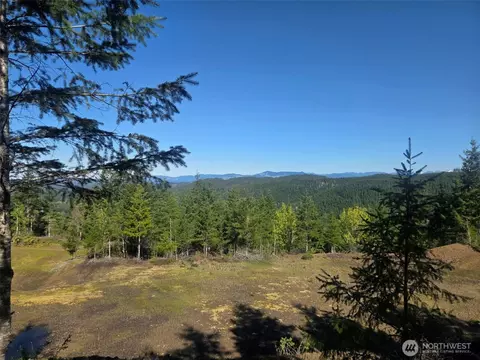 7241 W Cloquallum Rd, Shelton, WA 98584