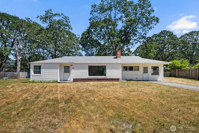 31 Crescent Cir SW, Lakewood, WA 98499