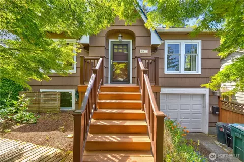 547 NE 91st St, Seattle, WA 98115