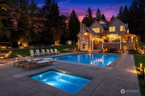 20313 217th Ave NE, Woodinville, WA 98077