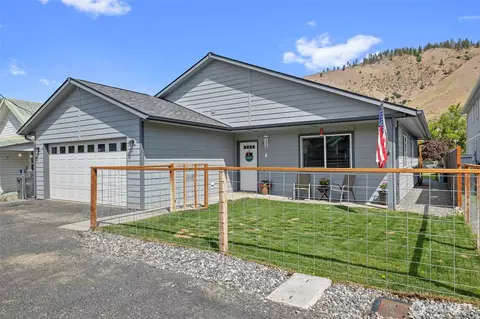 200 W Pleasant Ave, Cashmere, WA 98815