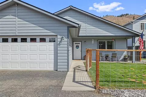 200 W Pleasant Ave, Cashmere, WA 98815