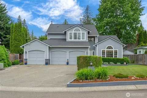 21616 SE 257th Pl, Maple Valley, WA 98038